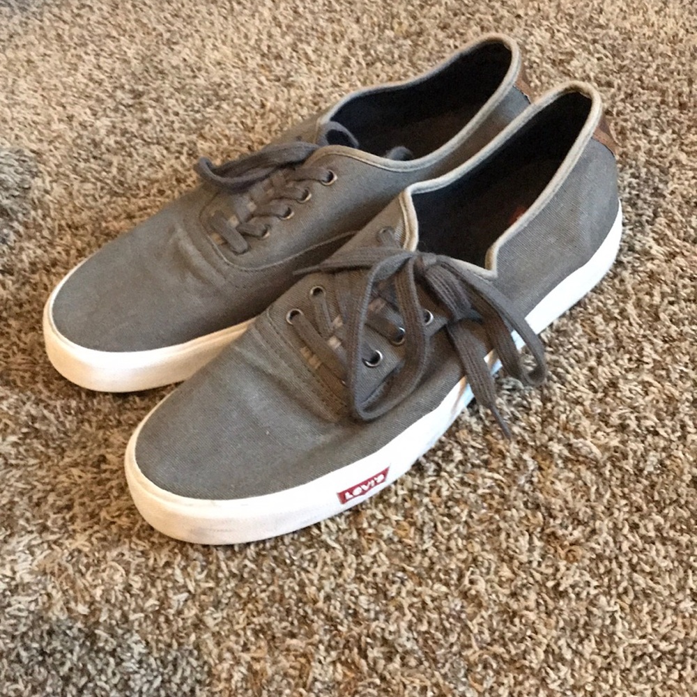 Levi low-top shoes